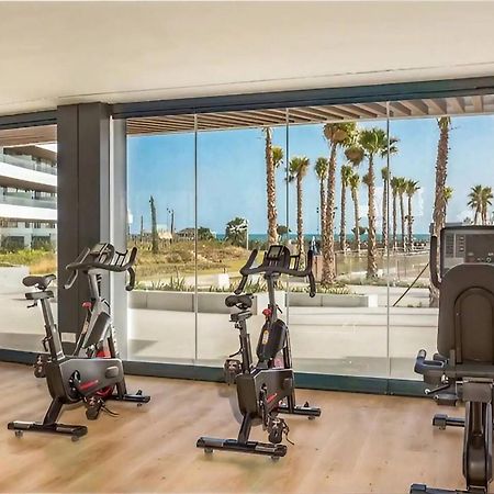 Luxury Complex Beachfront Apartment, Infinity Pool, Sauna, Gym And Large Terrace Torremolinos Ngoại thất bức ảnh