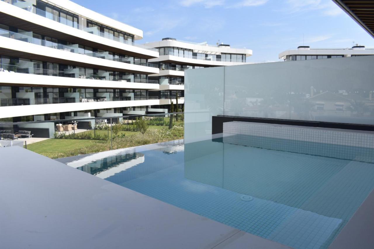 Luxury Complex Beachfront Apartment, Infinity Pool, Sauna, Gym And Large Terrace Torremolinos Ngoại thất bức ảnh