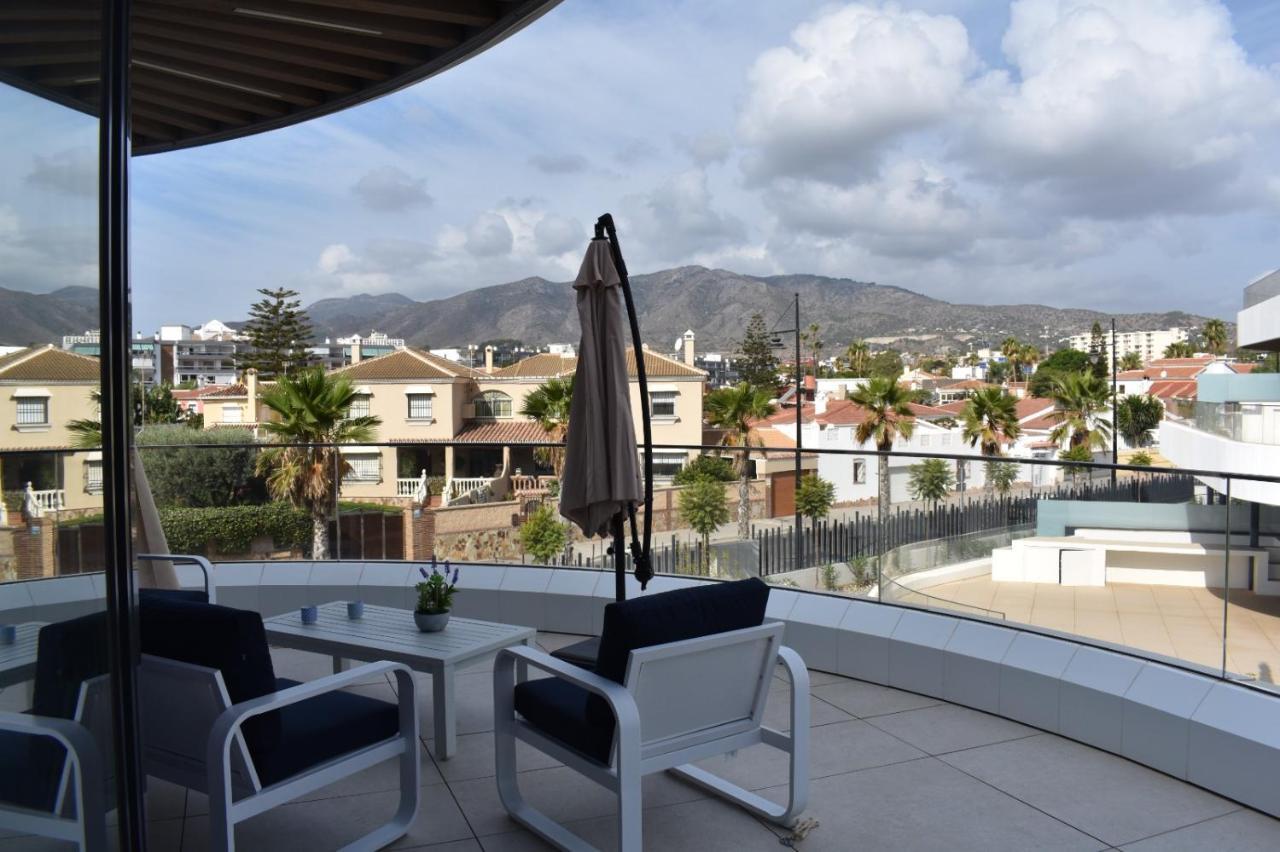 Luxury Complex Beachfront Apartment, Infinity Pool, Sauna, Gym And Large Terrace Torremolinos Ngoại thất bức ảnh
